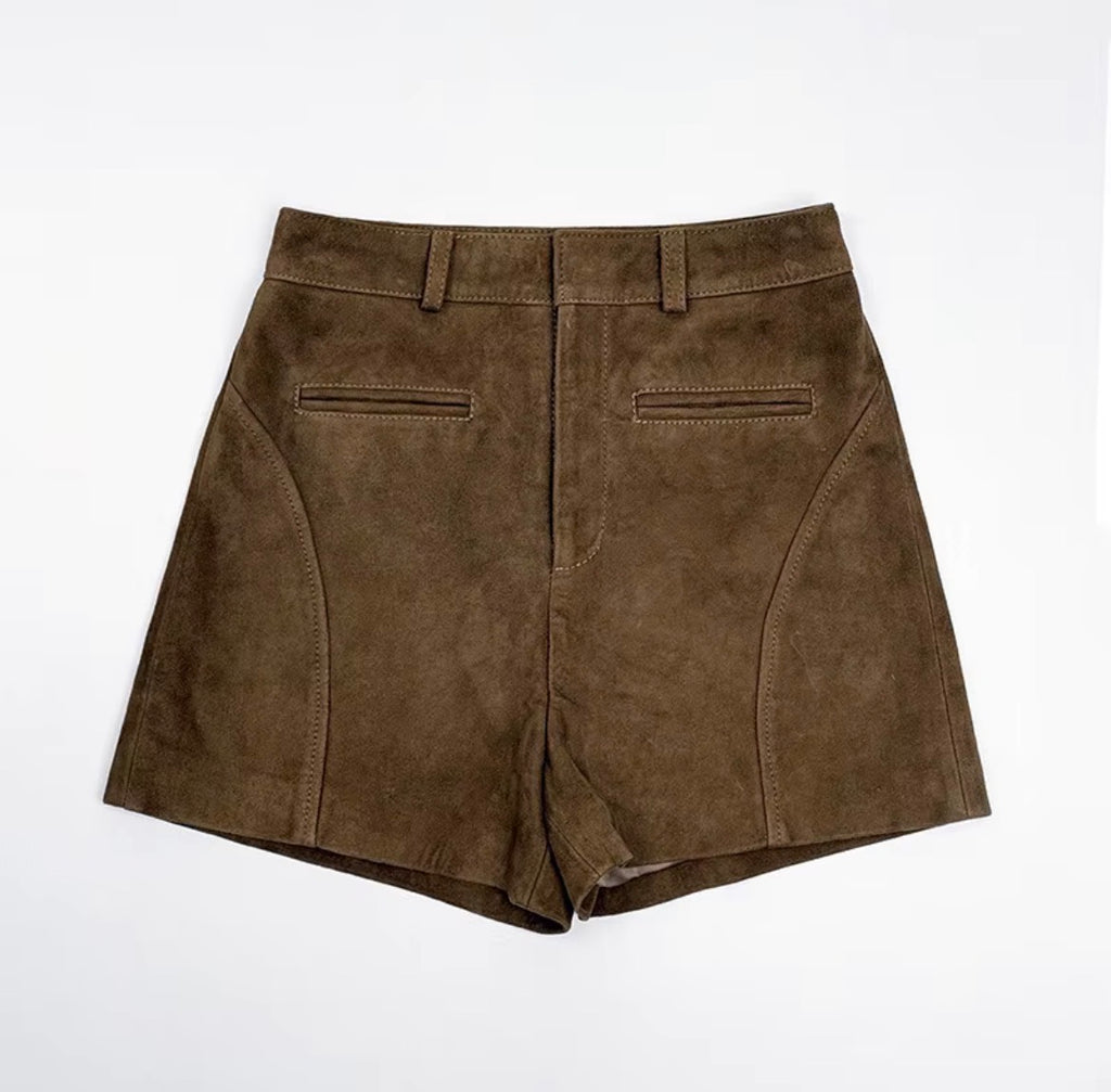 The MAMI LEATHER SHORTS