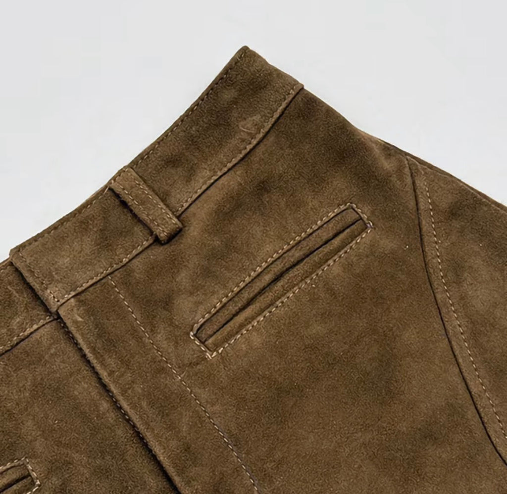 The MAMI LEATHER SHORTS