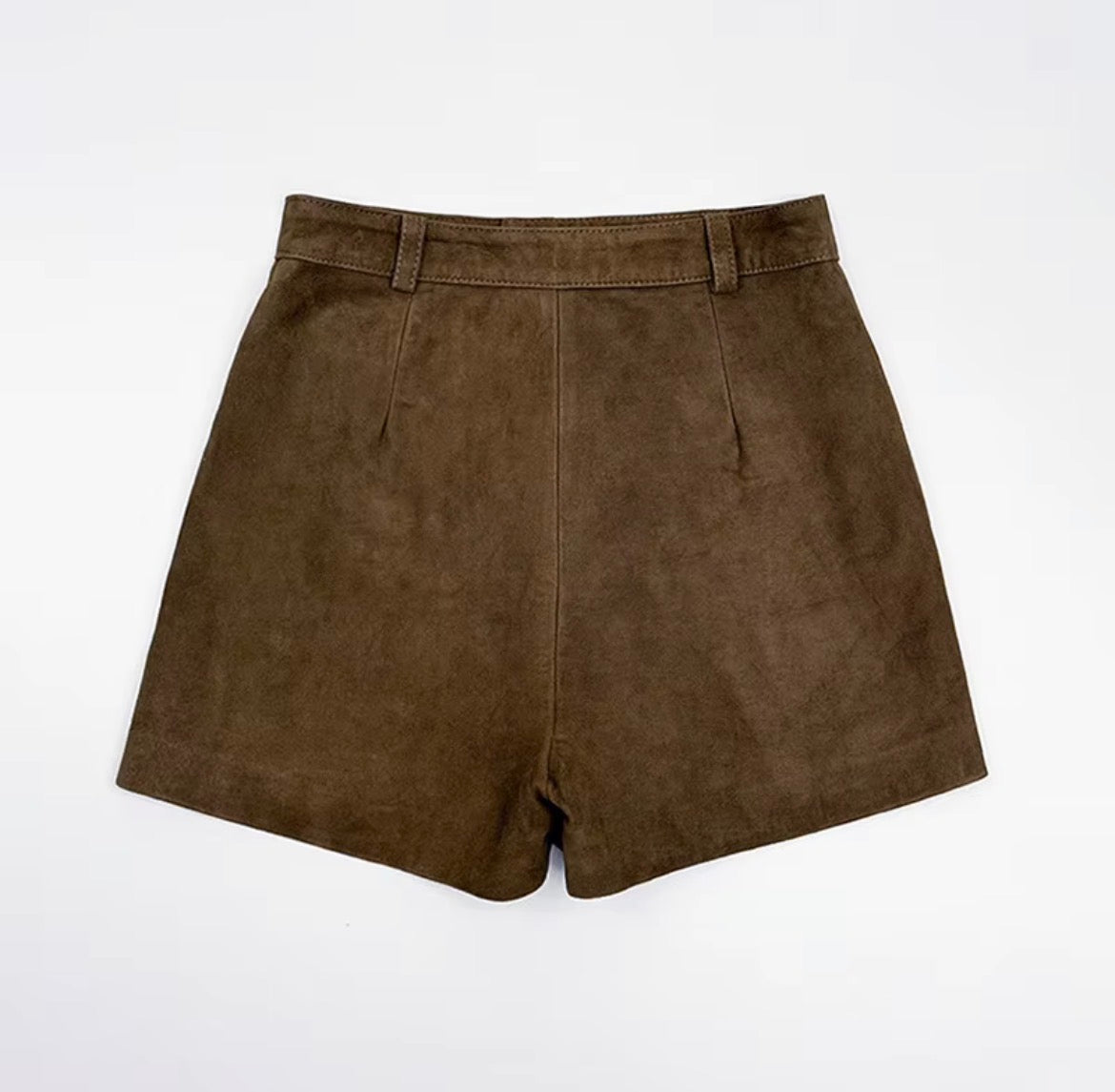 The MAMI LEATHER SHORTS